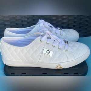 GBG Los Angeles Quilted White Sneakers